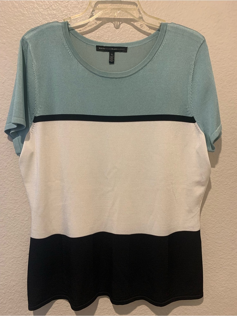 White House Black Market Mint White and Black Colorblock Short Sleeve Top